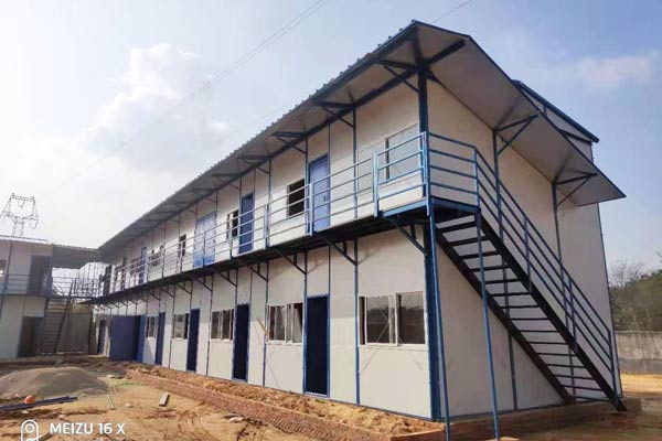 龍巖活動板房施工